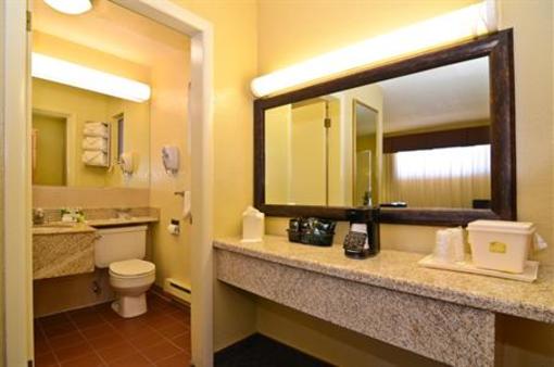 фото отеля BEST WESTERN Turquoise Inn and Suites