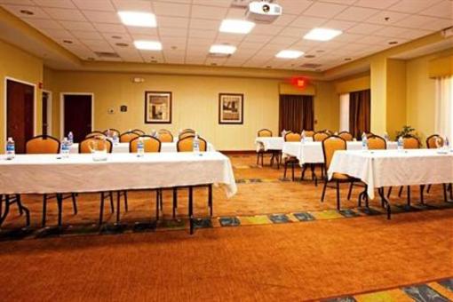 фото отеля Holiday Inn Express Columbus at Northlake