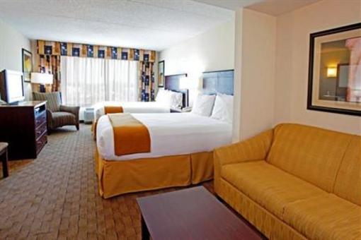 фото отеля Holiday Inn Express Columbus at Northlake
