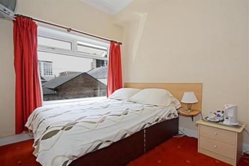 фото отеля McLays Guest House