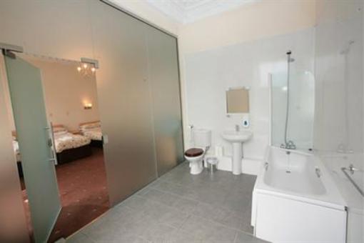 фото отеля McLays Guest House