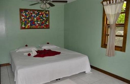 фото отеля Bananarama Beach and Dive Resort