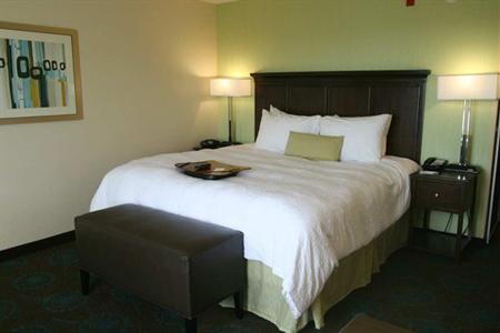 фото отеля Hampton Inn & Suites Suisun City Waterfront