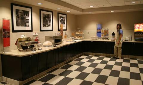 фото отеля Hampton Inn & Suites Suisun City Waterfront