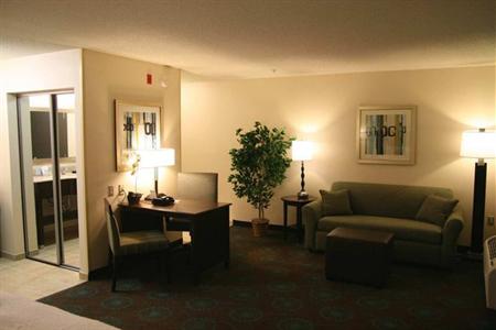 фото отеля Hampton Inn & Suites Suisun City Waterfront