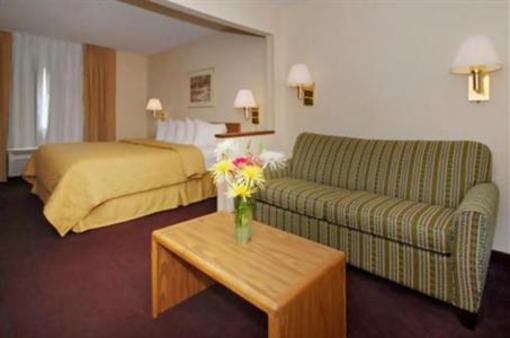 фото отеля Clarion Hotel & Suites Conference Center