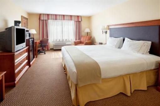фото отеля Holiday Inn Express Hotel & Suites Laredo-Event Center Area