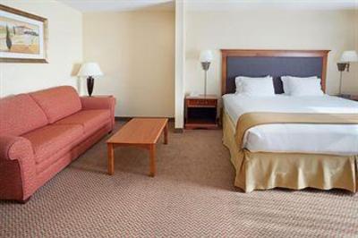 фото отеля Holiday Inn Express Hotel & Suites Laredo-Event Center Area
