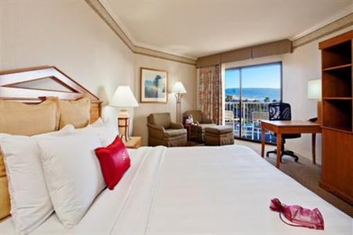 фото отеля Crowne Plaza Redondo Beach & Marina
