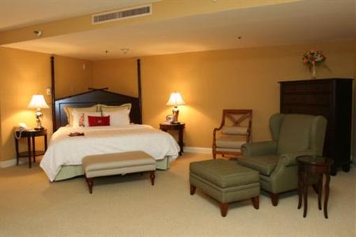 фото отеля Crowne Plaza Redondo Beach & Marina