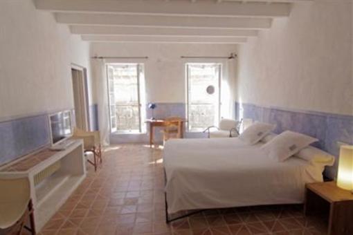 фото отеля Hotel Tres Sants Menorca