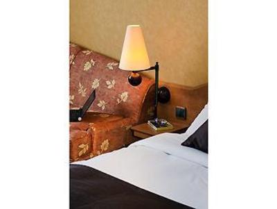 фото отеля Kyriad Design Enzo Saint Witz