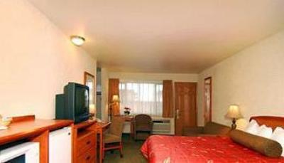 фото отеля BEST WESTERN Holiday Motel