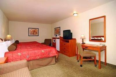 фото отеля BEST WESTERN Holiday Motel