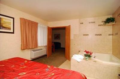 фото отеля BEST WESTERN Holiday Motel