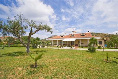 фото отеля Villa Liberti Bed & Breakfast Castellabate