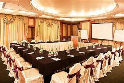 фото отеля VITS Hotel Mumbai