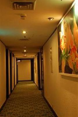 фото отеля Hotel Shanti Palace (Mahipalpur)