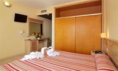 фото отеля Marconfort Beach Club Hotel