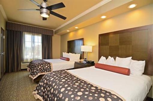 фото отеля BEST WESTERN PREMIER Crown Chase Inn & Suites