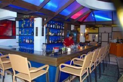 фото отеля Club Ten Beach Resort