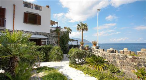 фото отеля Hotel Residence Acquacalda Lipari