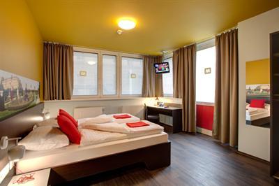 фото отеля Meininger Hotel Downtown Sissi