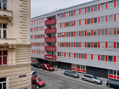фото отеля Meininger Hotel Downtown Sissi