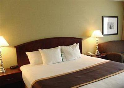 фото отеля Quality Inn Peterborough (Canada)