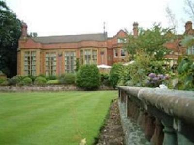 фото отеля The Mount Hotel Wolverhampton