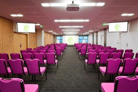 фото отеля Holiday Inn Paris-Porte De Clichy