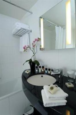 фото отеля Holiday Inn Paris-Porte De Clichy