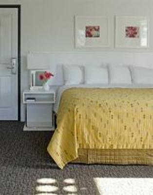фото отеля BEST WESTERN PLUS Hollywood Hills Hotel