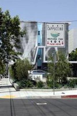 фото отеля BEST WESTERN PLUS Hollywood Hills Hotel