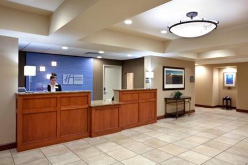 фото отеля Holiday Inn Express Hotel & Suites Marysville