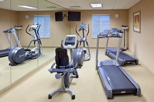 фото отеля Holiday Inn Express Hotel & Suites Marysville