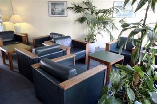 фото отеля Kyriad Hotel Nemours