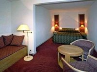 Kyriad Hotel Nemours