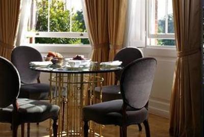 фото отеля The Grove Hotel Chandler's Cross London