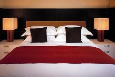 фото отеля The Grove Hotel Chandler's Cross London
