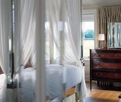 фото отеля The Grove Hotel Chandler's Cross London