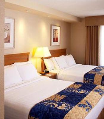 фото отеля Fairfield Inn Toronto Brampton