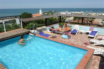 фото отеля New Bristol Sport & Domus Mea Hotel