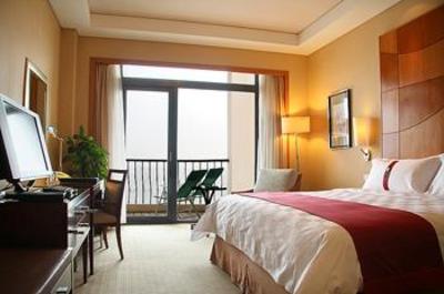 фото отеля Holiday Inn Sea View Qinhuangdao