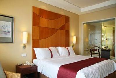 фото отеля Holiday Inn Sea View Qinhuangdao