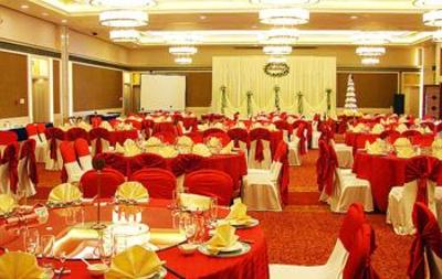 фото отеля Holiday Inn Sea View Qinhuangdao