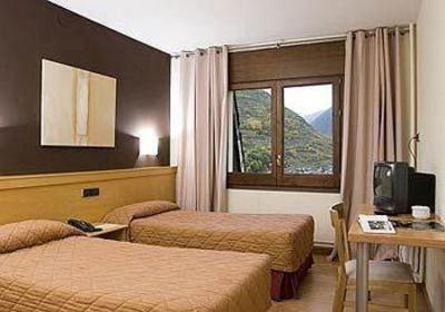 фото отеля Hotel Pirene