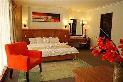фото отеля The Orchard Cebu Hotel & Suites