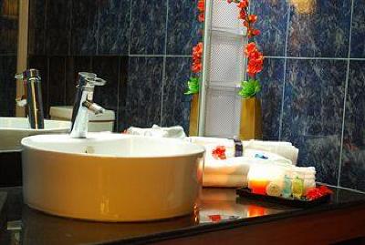 фото отеля The Orchard Cebu Hotel & Suites