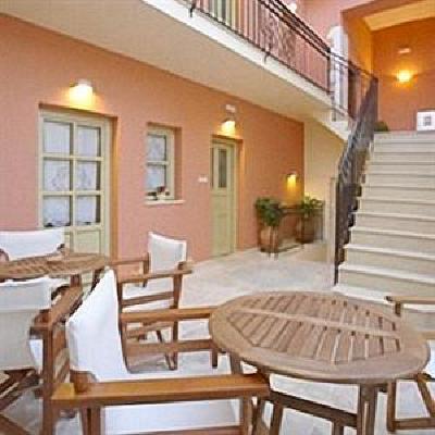 фото отеля Casa Moazzo Suites And Apartments Rethymno